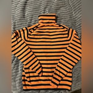 Uniqlo cashmere turtleneck sweater, size s